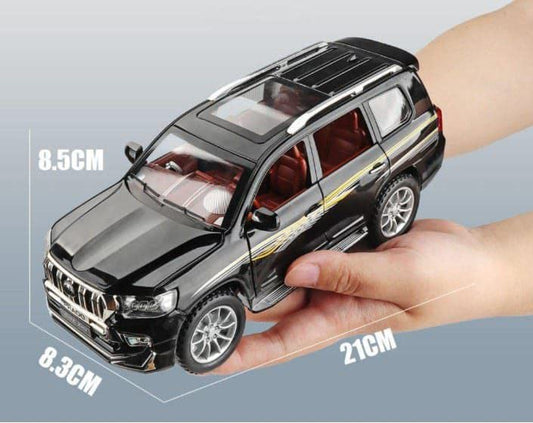 Toyota Land Cruiser Prado LC200 1:24 diecast Scale Model | Assorted Colors