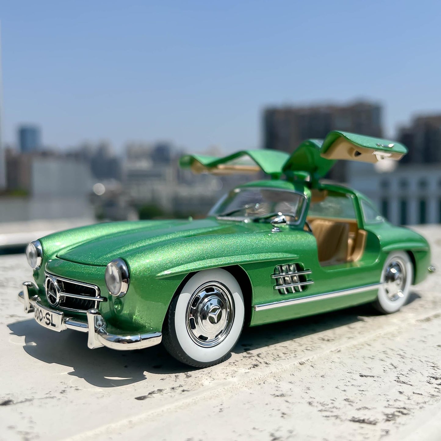 1954 Mercedes-Benz 300SL W198 diecast scale model car collectible