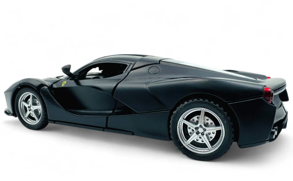 Ferrari LaFerrari 1:24 diecast scale model car collectible