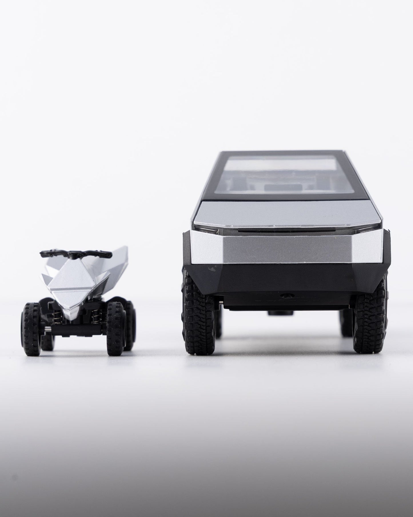 Tesla Cybertruck 1:24 Diecast Scale Model Car