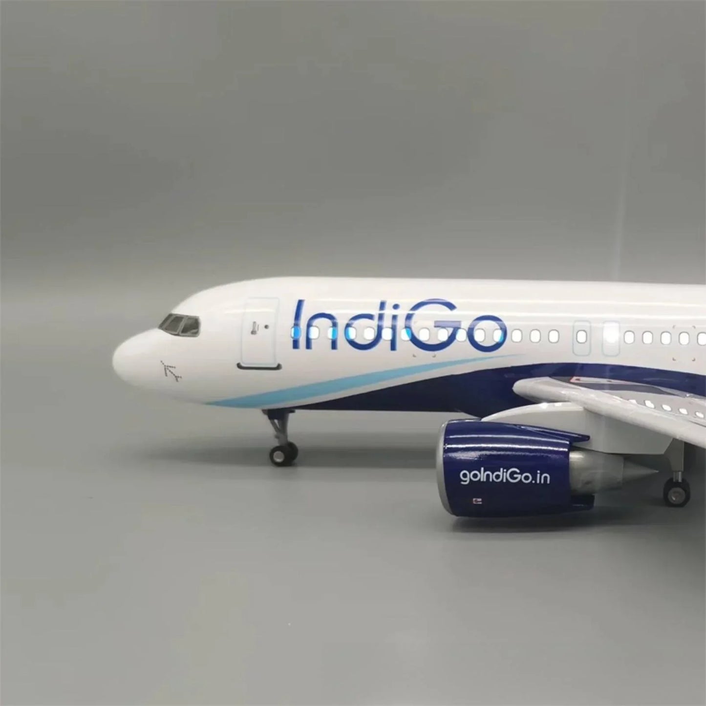 IndiGo Airlines Airbus A320 47CM 1:150 Diecast Scale Model