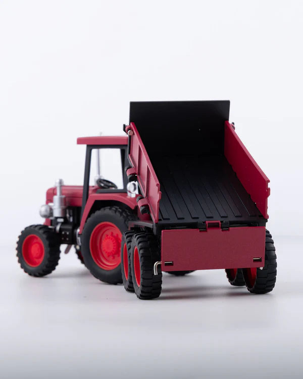 Classic Red Tractor with Trailer Diecast Model 1:24 Scale