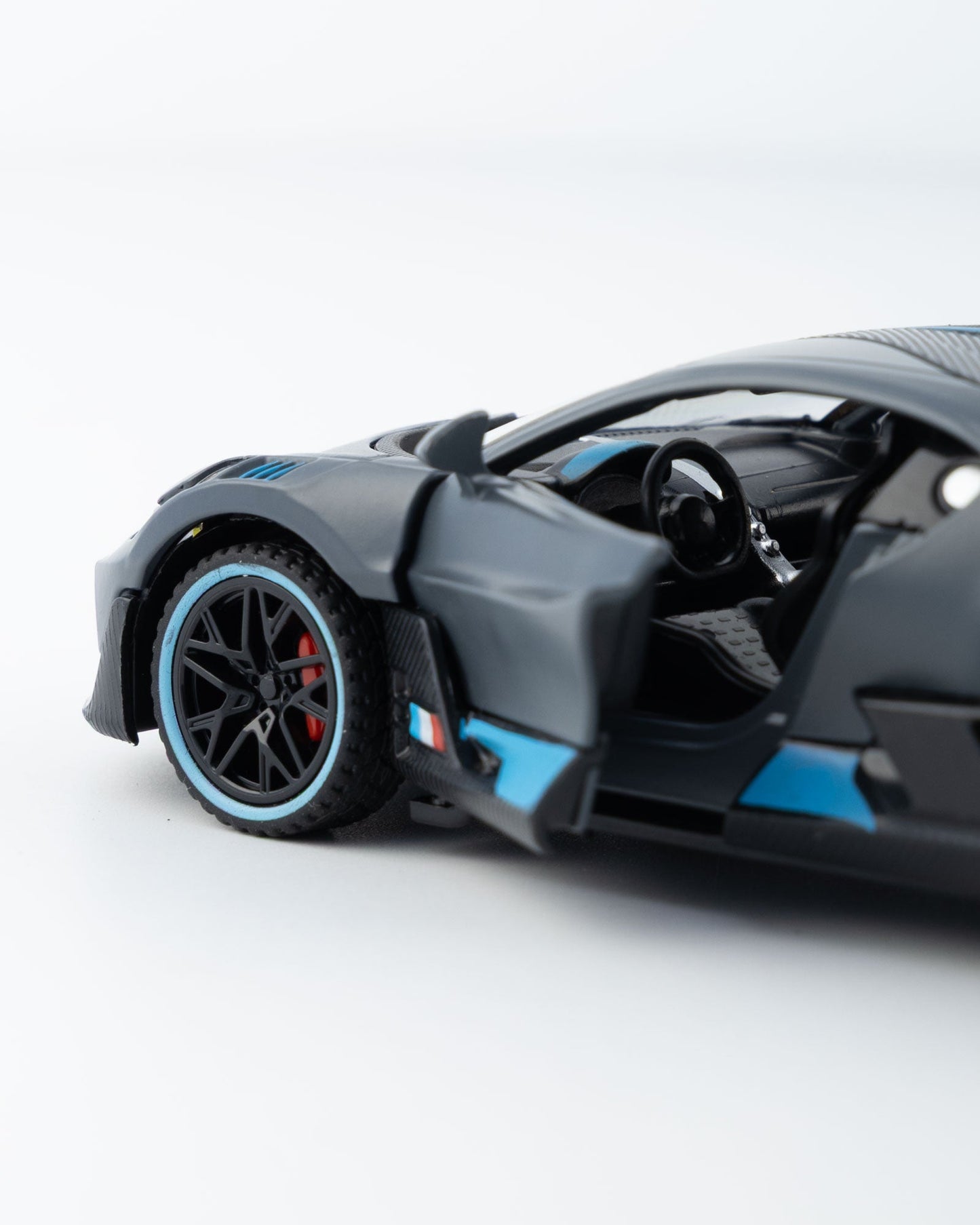 Bugatti Divo 1:24 Diecast Scale Model Car