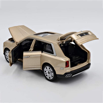 Rolls Royce Cullinan 1:24 diecast scale model car collectible