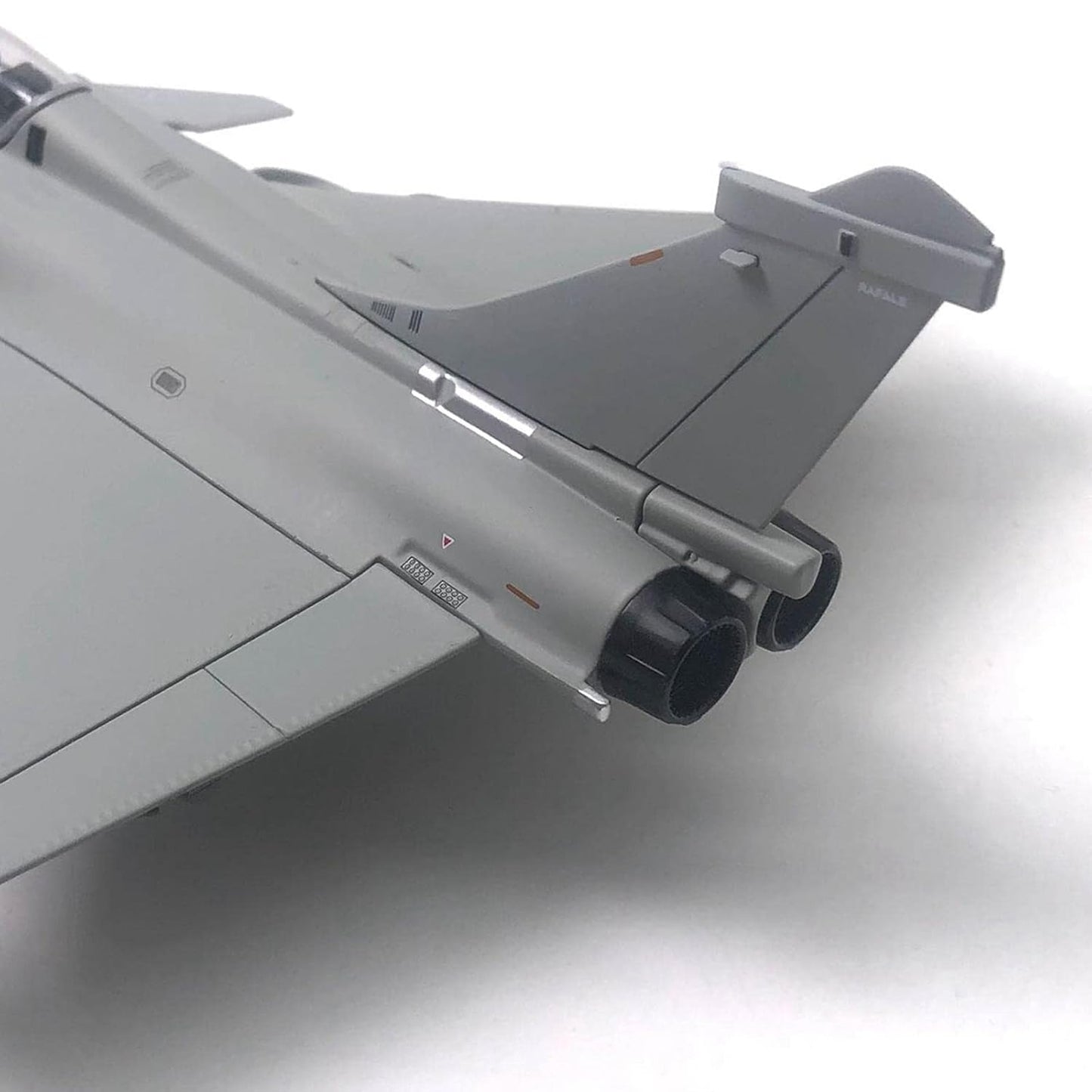 1/72 Dassault Rafale Plane Fighter Alloy & Dispaly Stand Diecast Aircraft