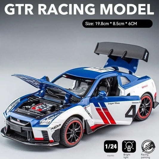 Nissan GT-R R35 1:24 Diecast Scale Model Car