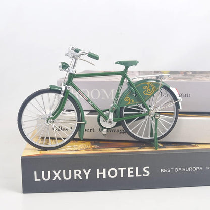 VINTAGE METAL BICYCLE ORNAMENTS DESKTOP MINI RETRO STYLE ALLOY CLASSICAL BIKE TOY FIGURINES BIKE HOME DECORATION FOR CHILDREN TOYS GIFTS