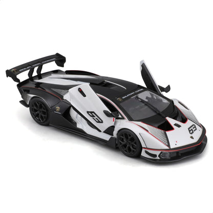 Lamborghini Essenza Scv12 1:24 Diecast Scale Model Car
