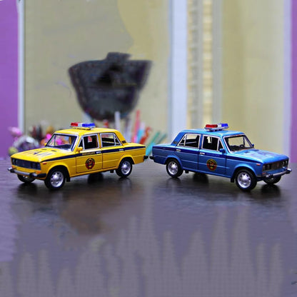 Lada Soviet Police (Militsiya) 1:24 DieCast Scale Model Car.