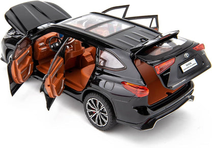 Toyota Crown 1:24 Diecast Scale Model Car