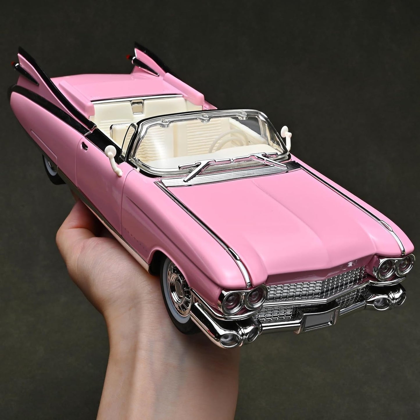 1959 Cadillac Eldorado Biarritz 1:24 Diecast Scale Model Car