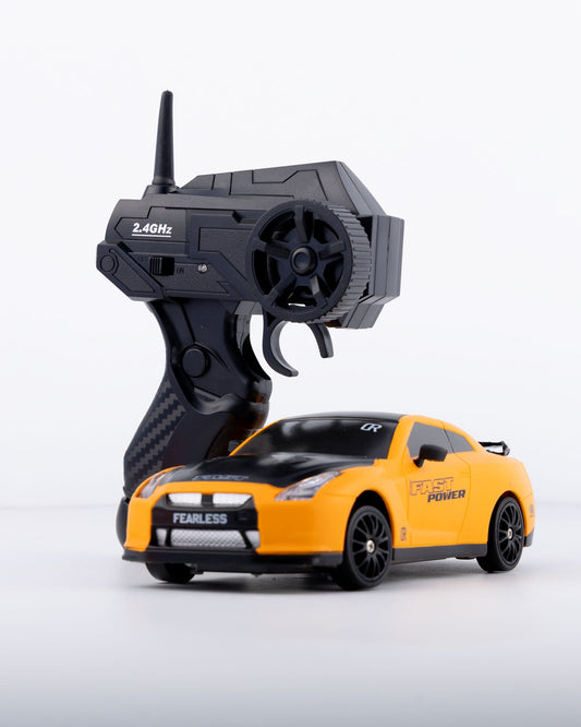 Fearless Orange Edition with Drift Remote & Accessories Car 1:24 Scale