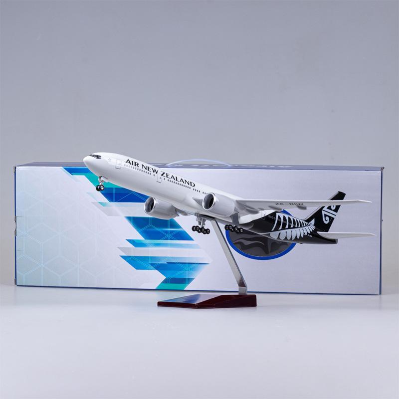 Air New Zealand Boeing 777 Airplane 47CM 1:160 Diecast Scale Model
