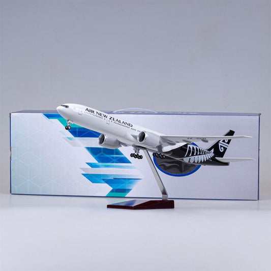Air New Zealand Boeing 777 Airplane 47CM 1:160 Diecast Scale Model
