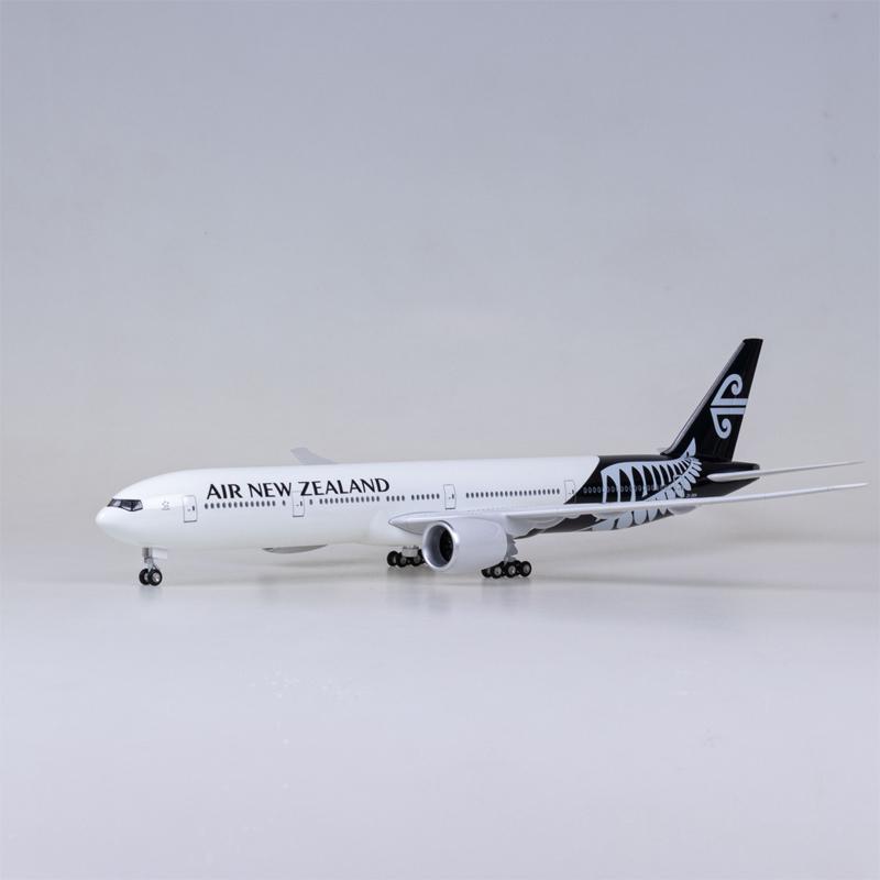 Air New Zealand Boeing 777 Airplane 47CM 1:160 Diecast Scale Model