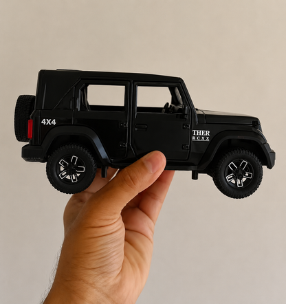 Thar Roxx 1:24 Diecast Scale Model Car