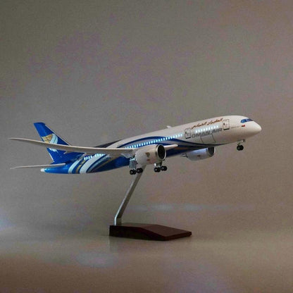 Oman Air Boeing 787 Airline 47CM 1:130 Diecast Scale Model