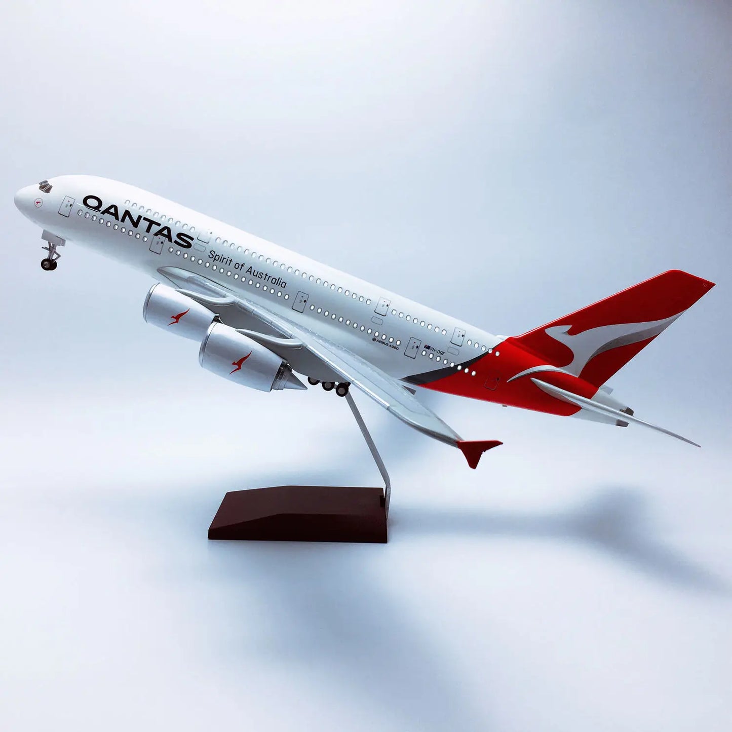 Qantas Airbus A380 47CM 1:160 Diecast Scale Model