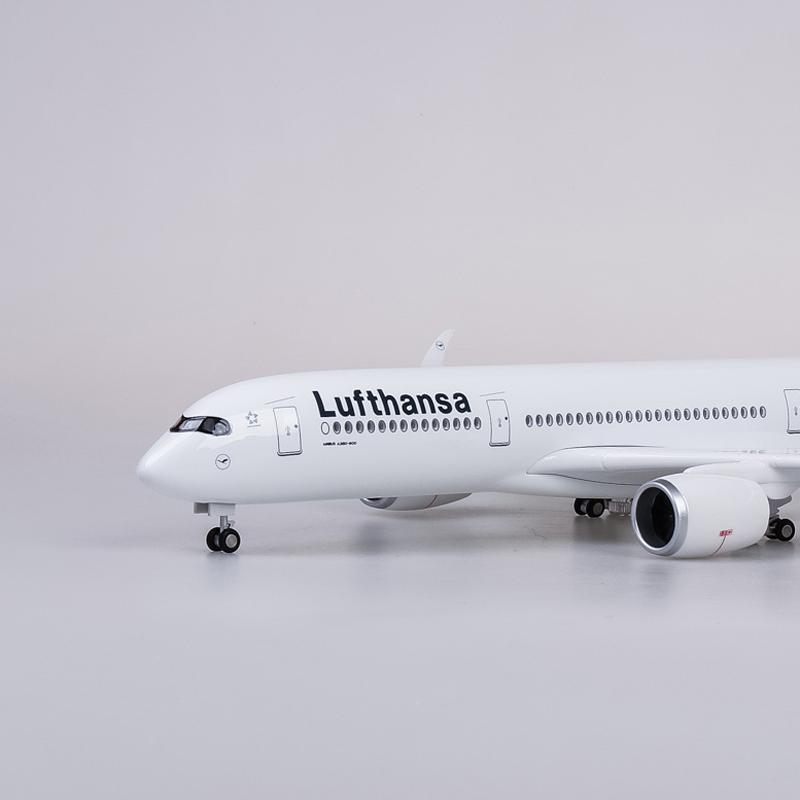 Lufthansa Airbus A350 Airplane 1/142 Diecast Scale Airplane