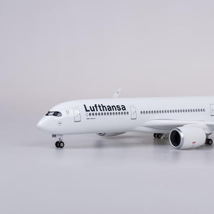 Lufthansa Airbus A350 Airplane 1/142 Diecast Scale Airplane