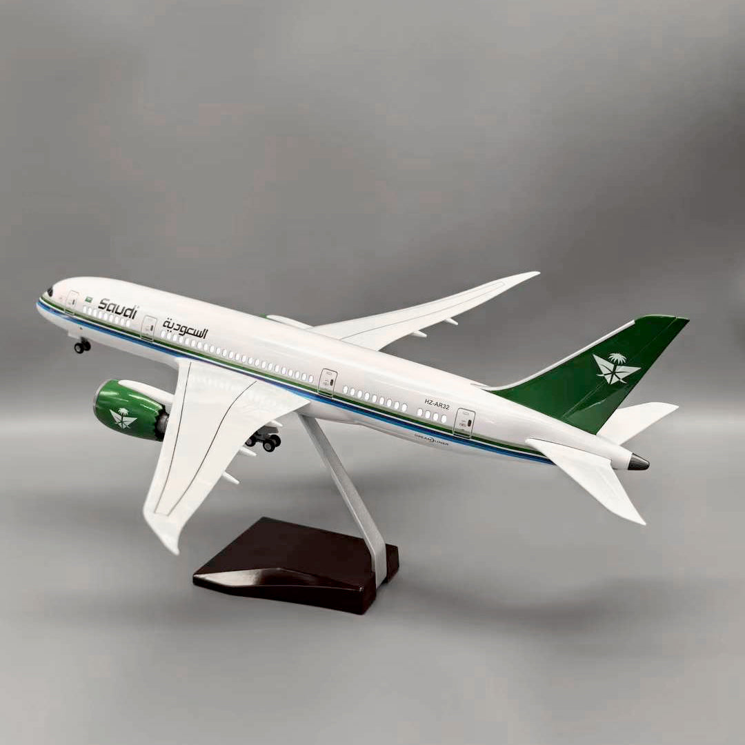 Saudi Arabian Airlines Boeing 787 1/130 Diecast Scale Aeroplane