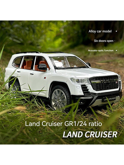 Toyota Land Cruiser GR 1:24 Diecast Scale Model Car