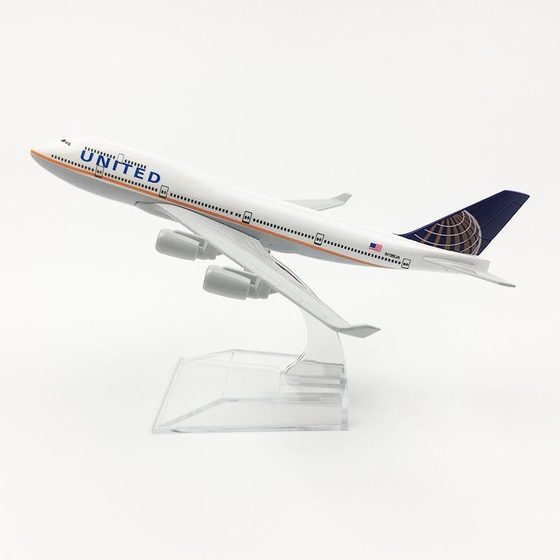 United Airline B747 16CM 1:400 Diecast Scale Model