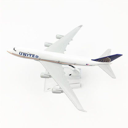 United Airline B747 16CM 1:400 Diecast Scale Model