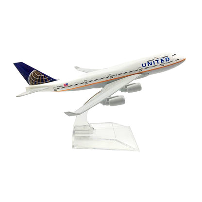 United Airline B747 16CM 1:400 Diecast Scale Model