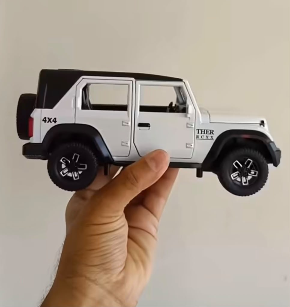 Thar Roxx 1:24 Diecast Scale Model Car