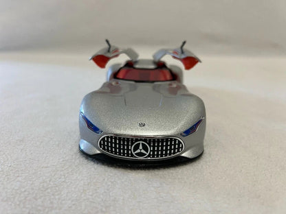 Mercedes-Benz AMG Vision Gran Turismo 1:24 Diecast Scale Model Car