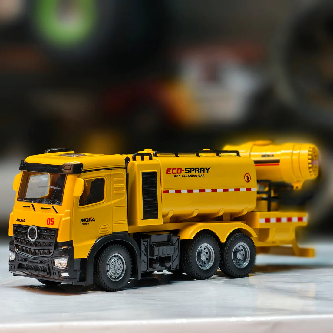 Spray Sprinkler Truck TV5679 – 2.4GHz RC Construction Vehicle Toy